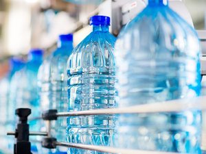 Преимущества бутилированной воды перед фильтрованной или кипяченой