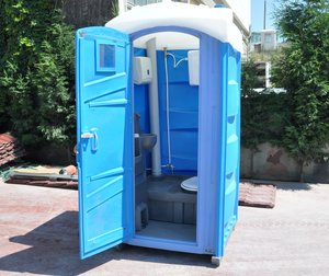Аренда туалетных кабинок с обслуживанием