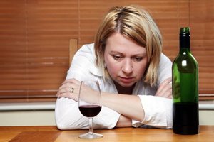 Профессиональная помощь в лечении алкоголизма у женщин