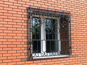 Решетки на окна. Кованые решетки. Металлические решетки
