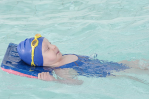 Научить ребенка плавать в Вологде