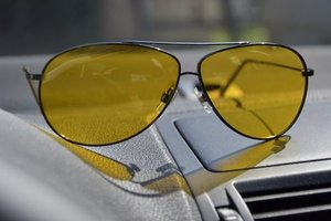 Водительские очки – важные критерии выбора