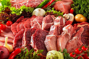 Мясо и мясная продукция недорого купить в Оренбурге в магазине "Светофор"