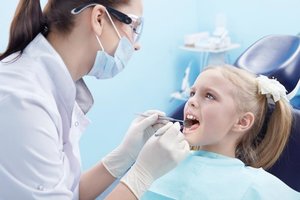 В нашей клинике принимает опытный детский стоматолог. Приходите!