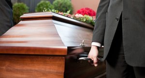 Профессиональная помощь в организации похорон человека. Оформление необходимых документов