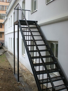 Изготовление металлических лестниц, перил в Орске