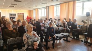 Торжественная встреча ветеранов и учащихся школ Заводского района!
