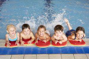 Плавание для детей. Увлекательные занятия!