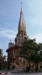 Буддистский храм Ват Чалонг