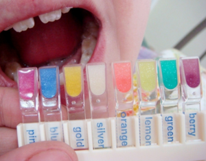 Детская стоматология в Орске. Цветные пломбы для молочных зубов.
