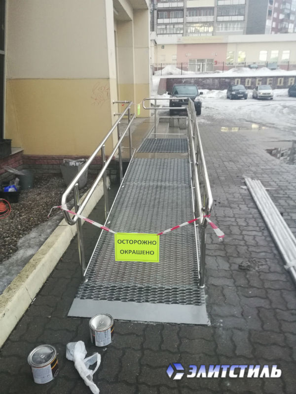 пандус и ограждение пандуса для инвалидов из нержавеющей стали в Череповце